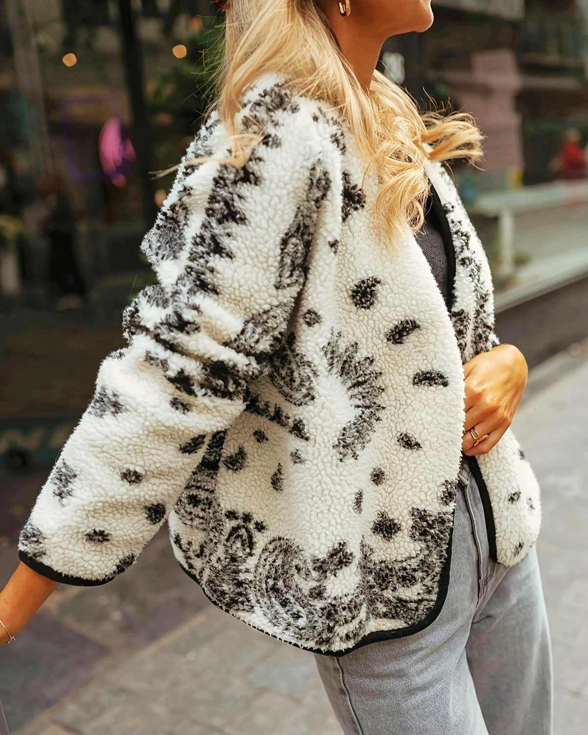 Boho Paisley Print Sherpa Jacket - Black