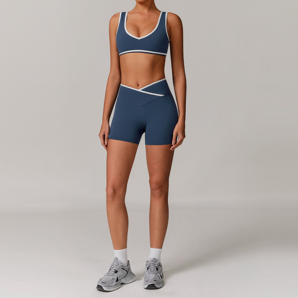 Contrast Trim Crossover Workout Bra and Shorts Set
