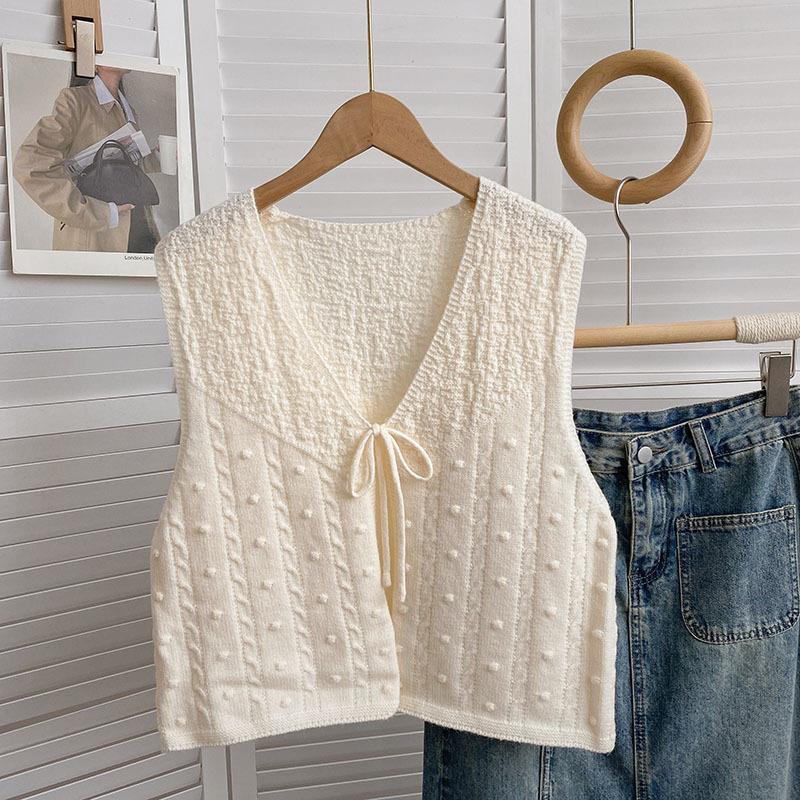 Textured Knit Tie Front Sleeveless Top - white
