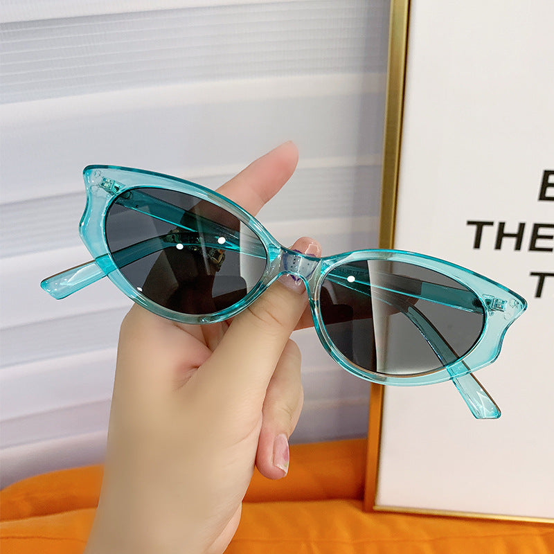 Small Angular Cat Eye Retro Sunglasses - Green