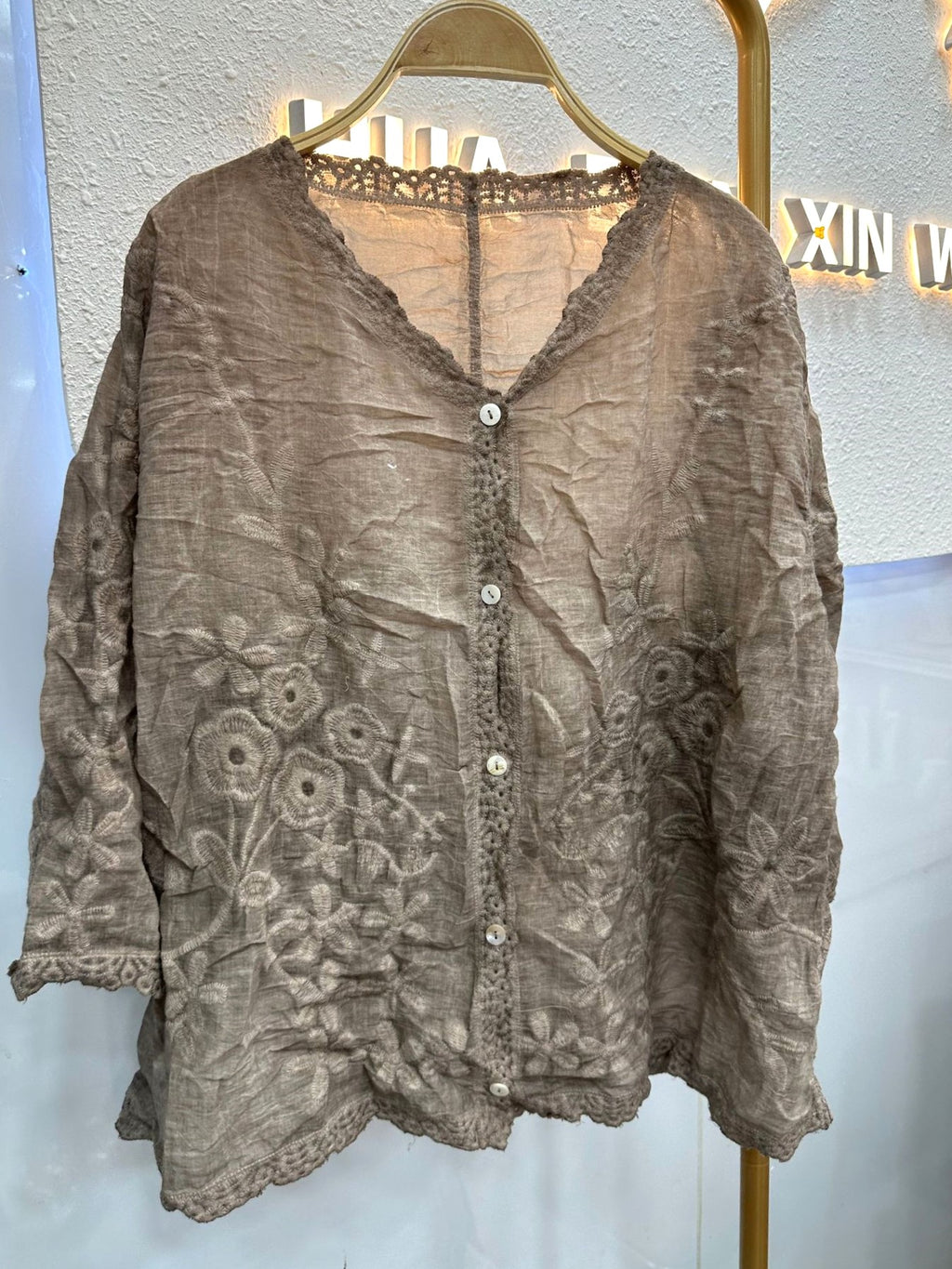 Crinkle Texture Floral Embroidered Button Blouse - Coffee