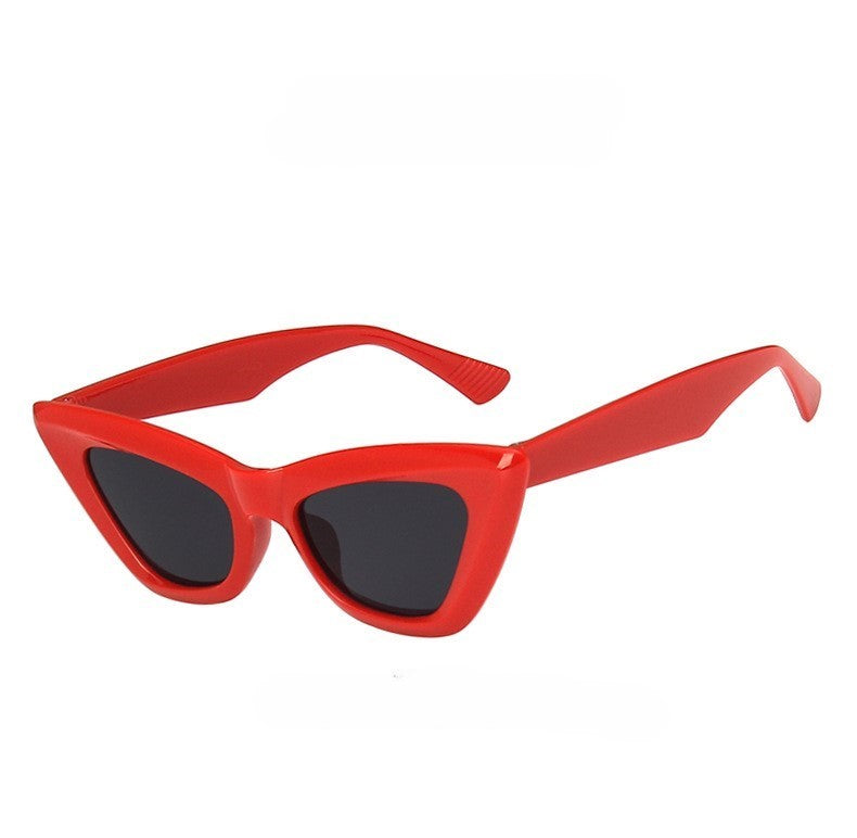 Retro Triangle Cat Eye Sunglasses - Red