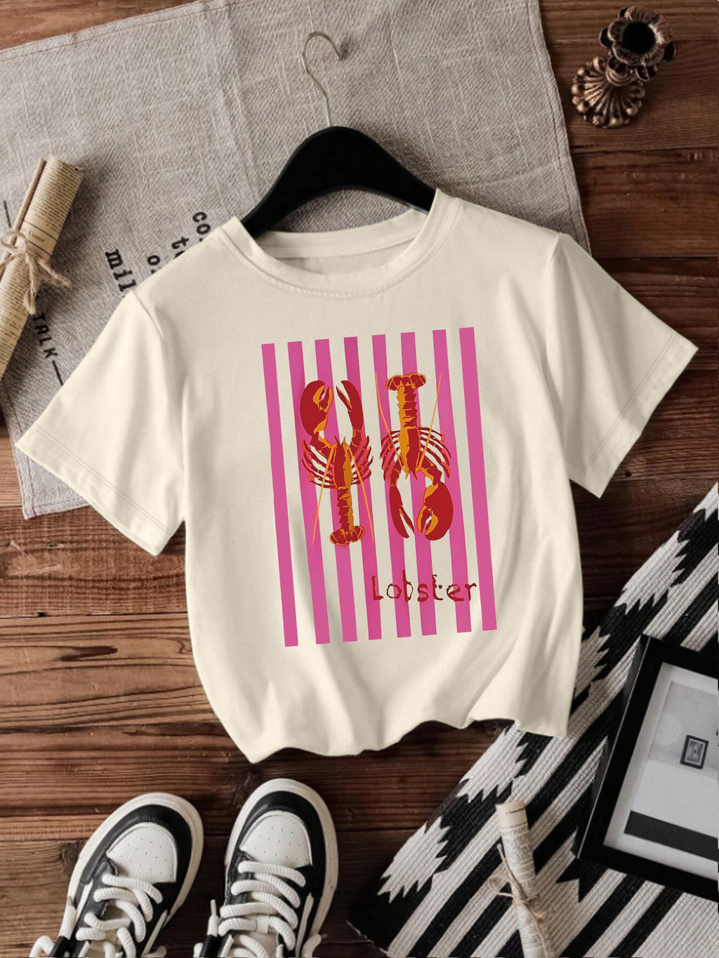 Retro Lobster Graphic Striped Print Tee - Apricot