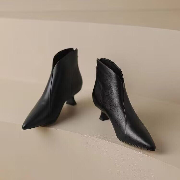 Pointed Toe V Cut Kitten Heel Ankle Boots - Black