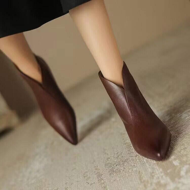 Pointed Toe V Cut Kitten Heel Ankle Boots - Brown
