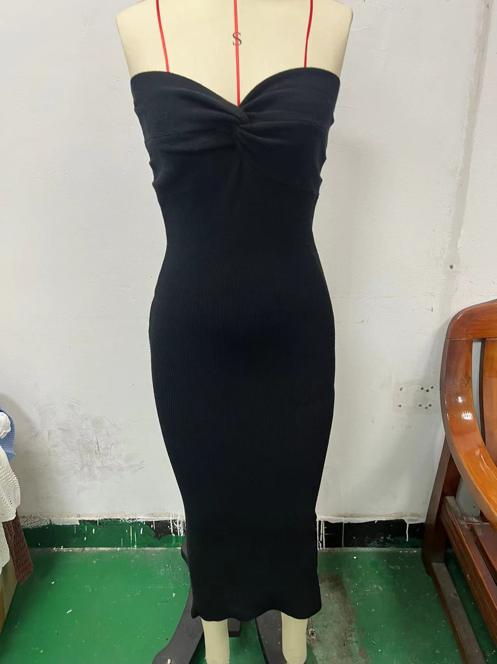 Twist Front Strapless Ribbed Bodycon Maxi Dress - Black