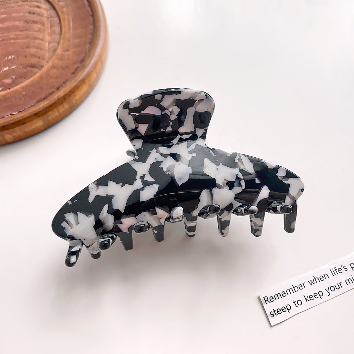 Small Tortoise Print Acetate Claw Clip - black