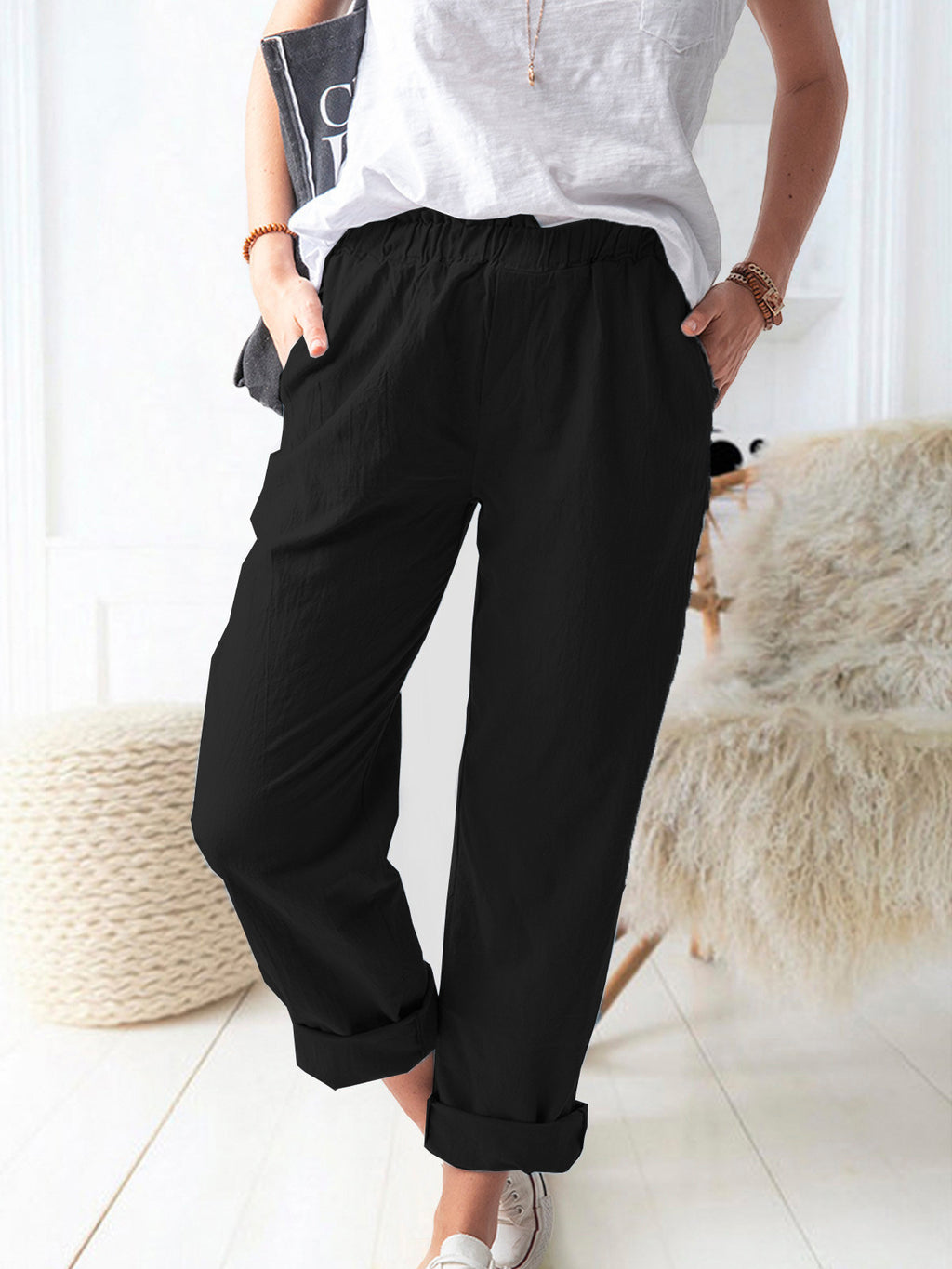 Pull On Tapered Trousers With Side Pockets - Black
