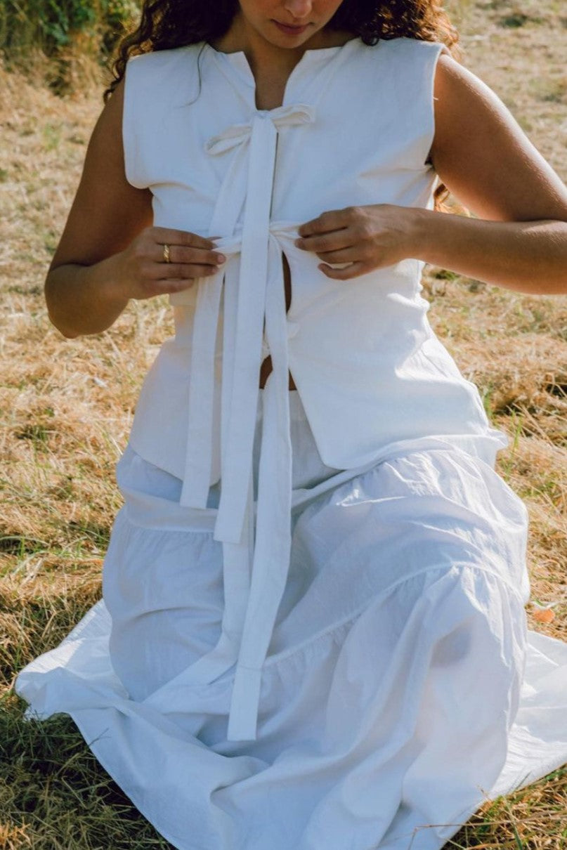 Ribbon Tie Front Sleeveless Blouse - white