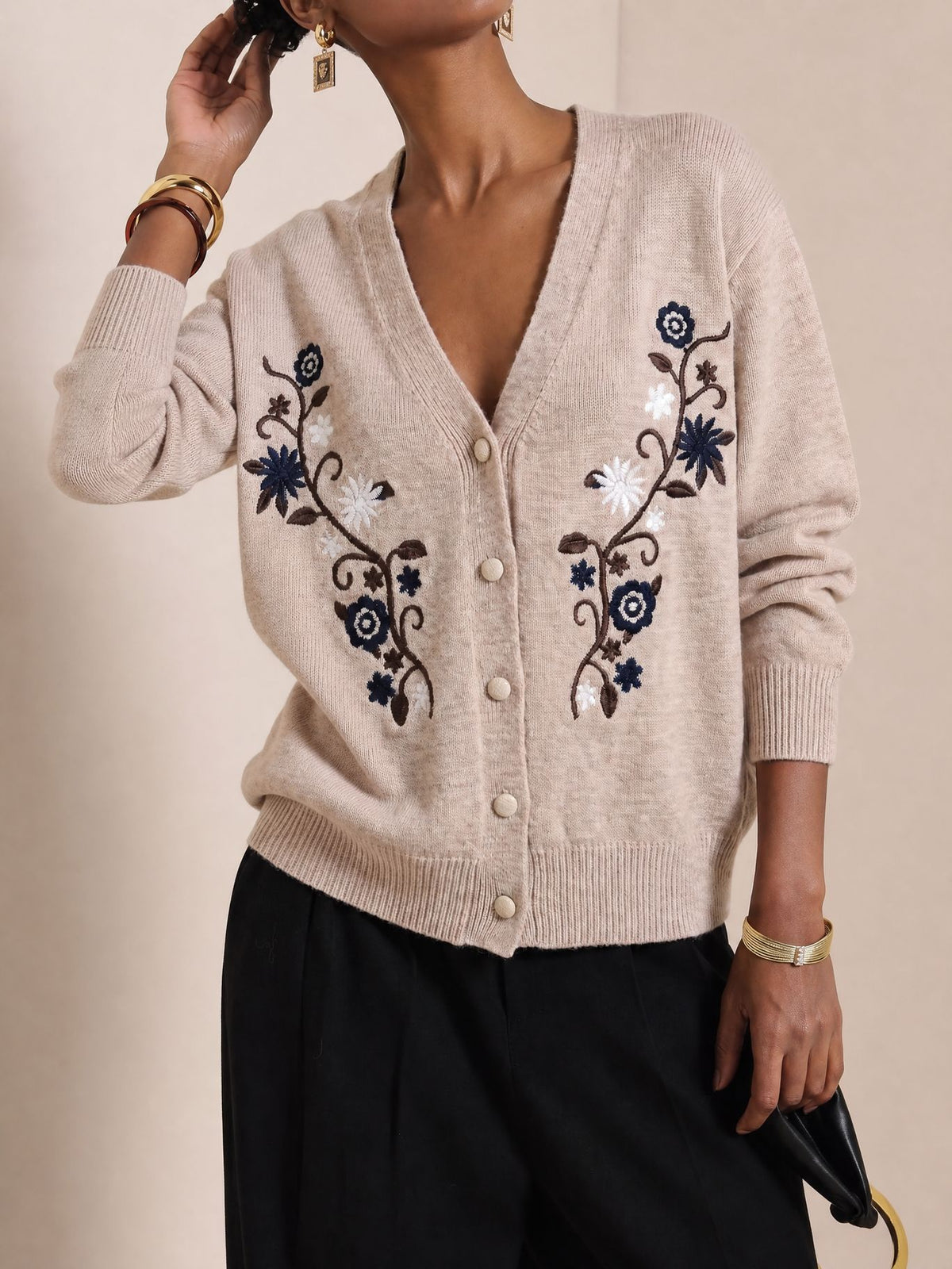 Daisy Embroidery V Neck Button Cardigan - Apricot