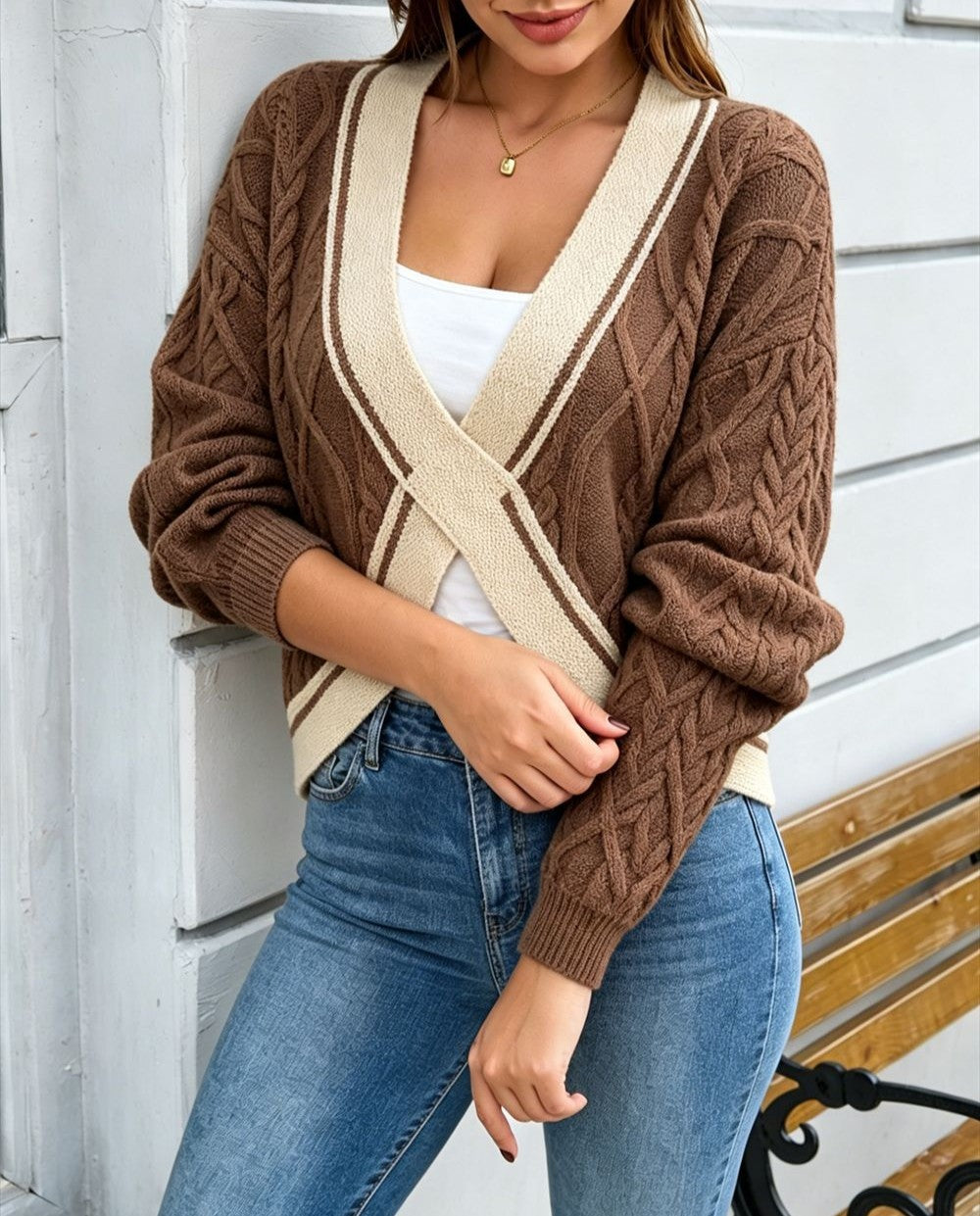 Contrast Crossover Cable Knit Cropped Sweater - Khaki - 3