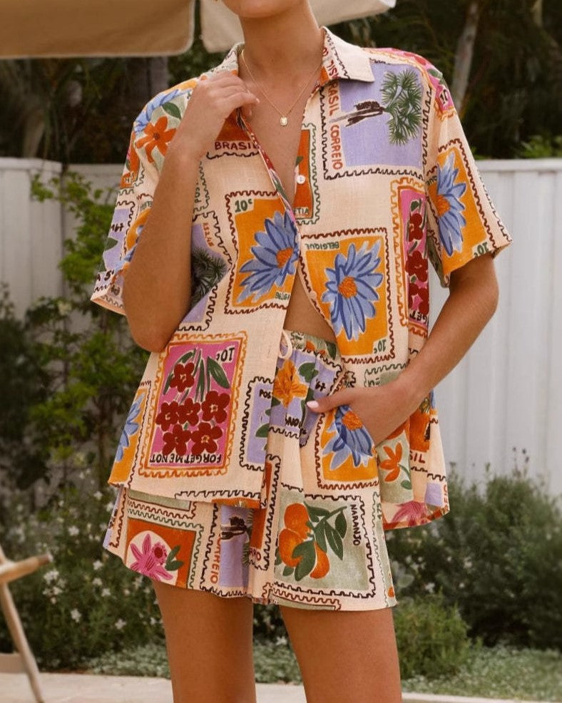 Stamp Print Camp Shirt And Shorts Set - Decor