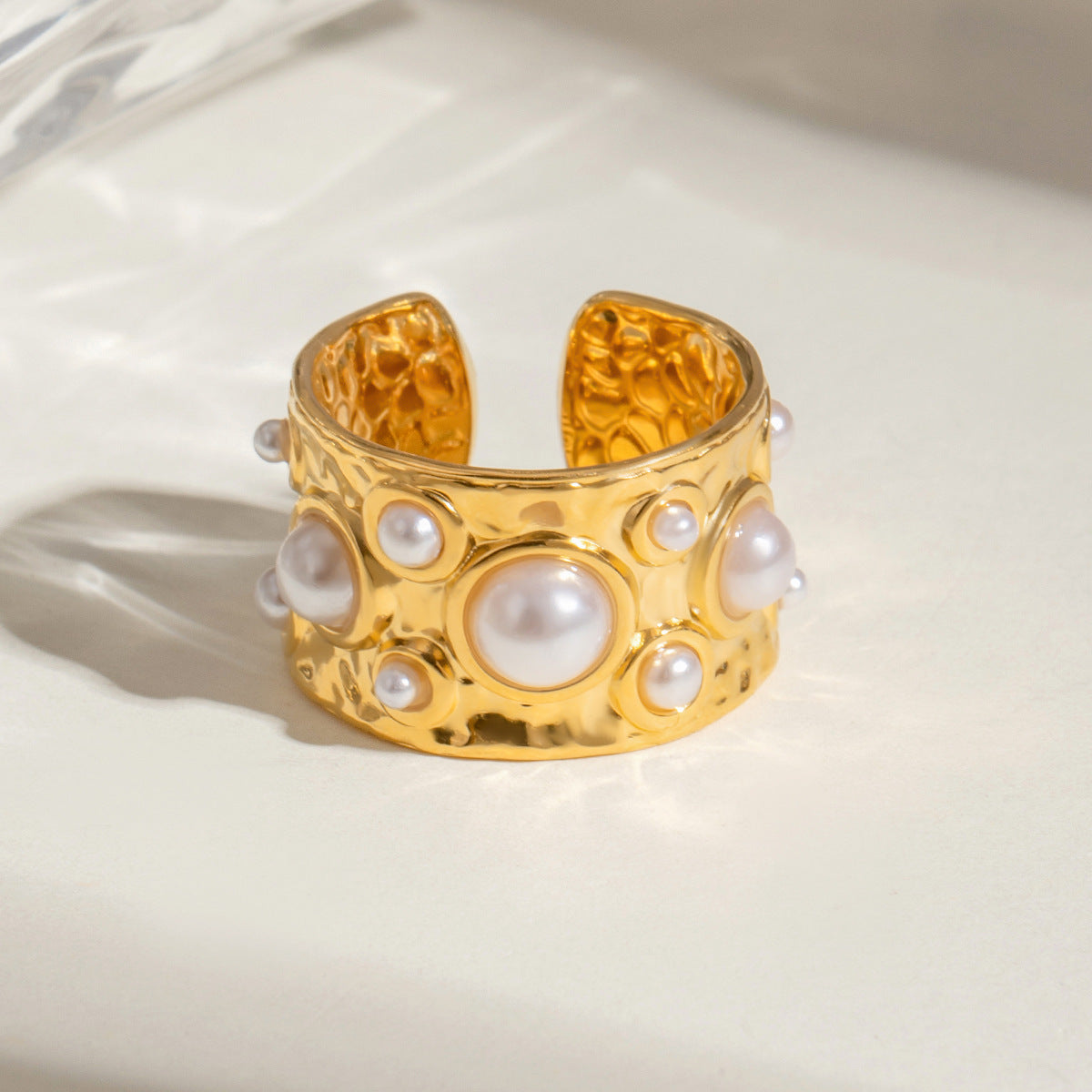 Hammered Wide Band Pearl Open Ring - Gold - 1