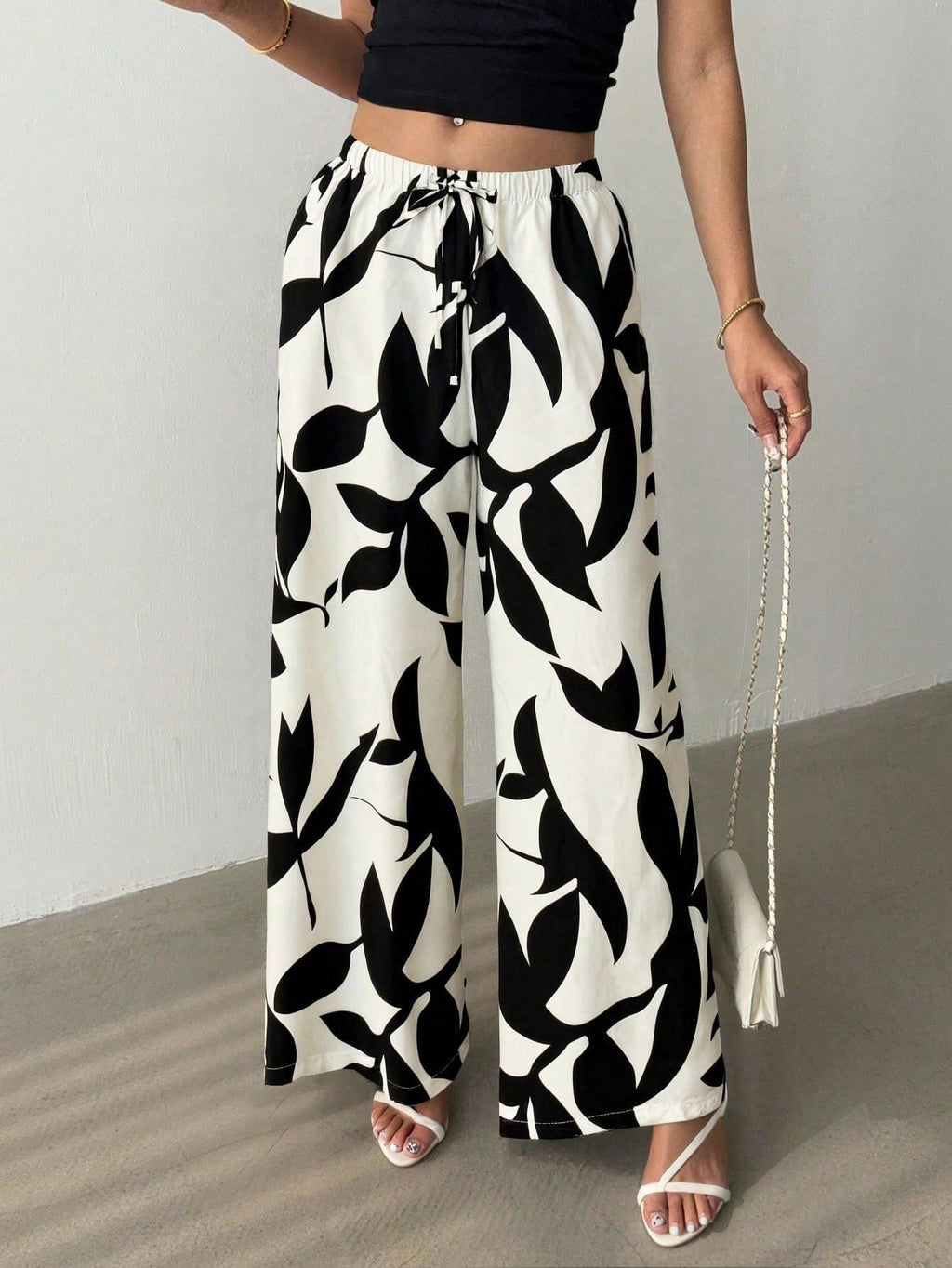 Abstract Print Drawstring Waist Flowy Wide Leg Pants - Black
