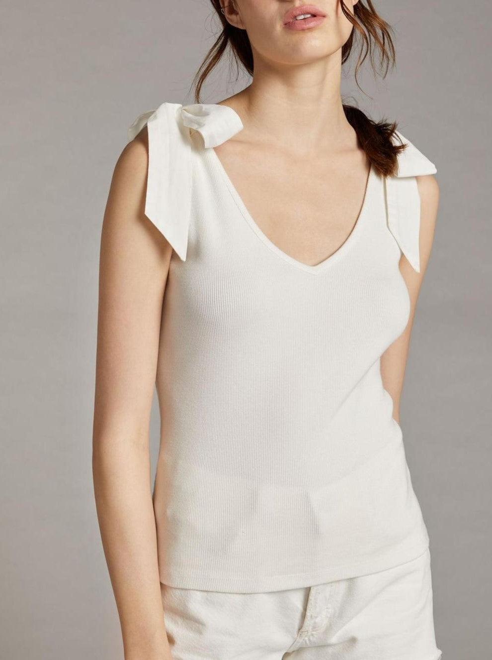 Shoulder Tie Bow V-Neck Tank Top - White