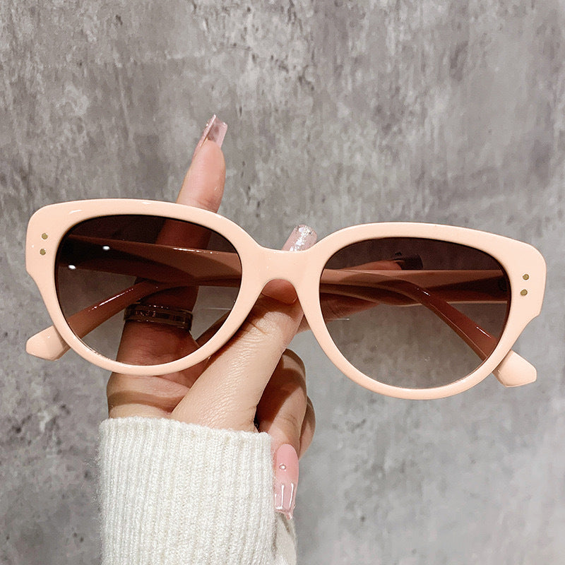 Slim Vintage Cat Eye Sunglasses - Beige
