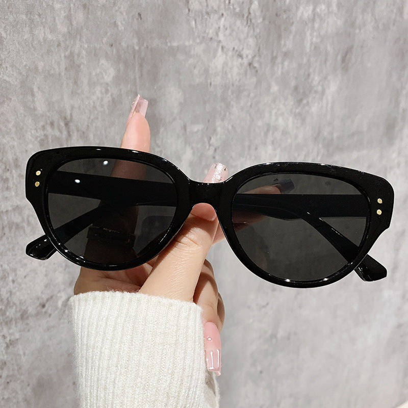 Slim Vintage Cat Eye Sunglasses - Black