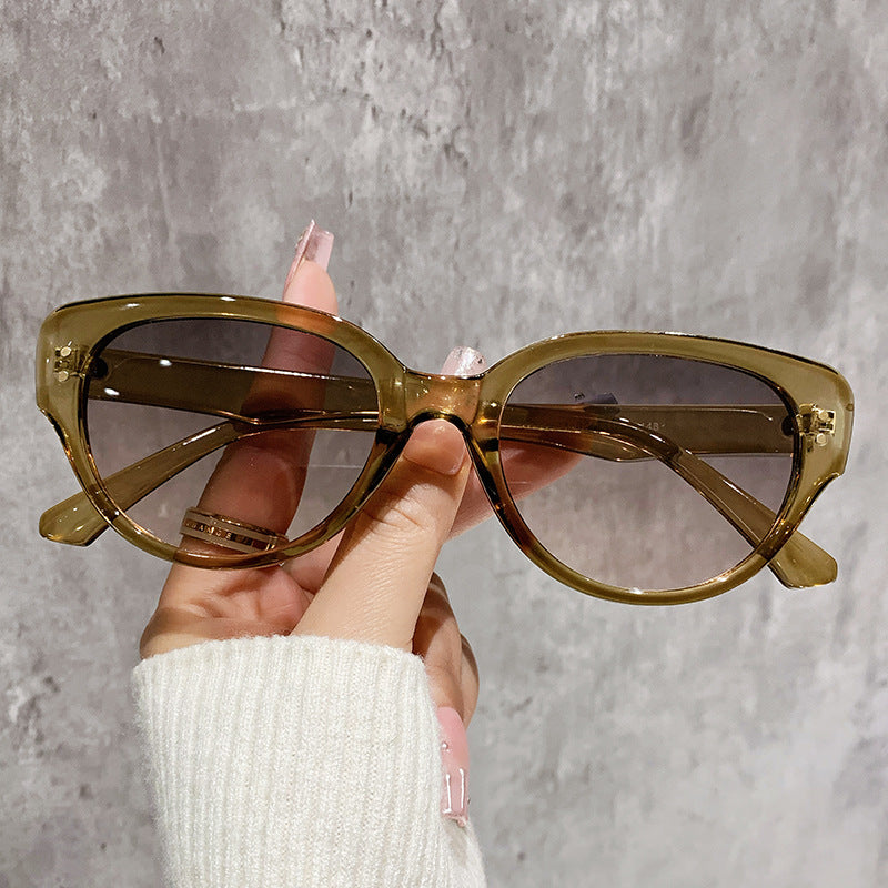 Slim Vintage Cat Eye Sunglasses - Olive