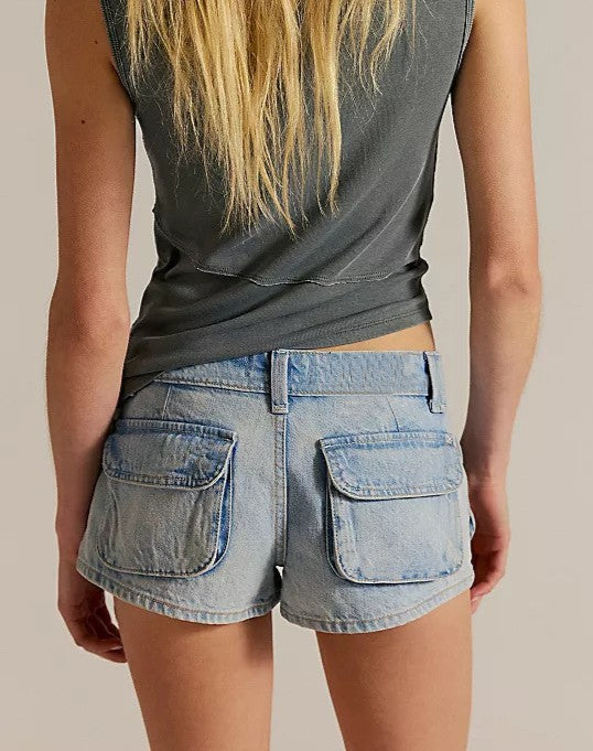 Low Rise Denim Shorts With Flap Pockets - Blue - 1