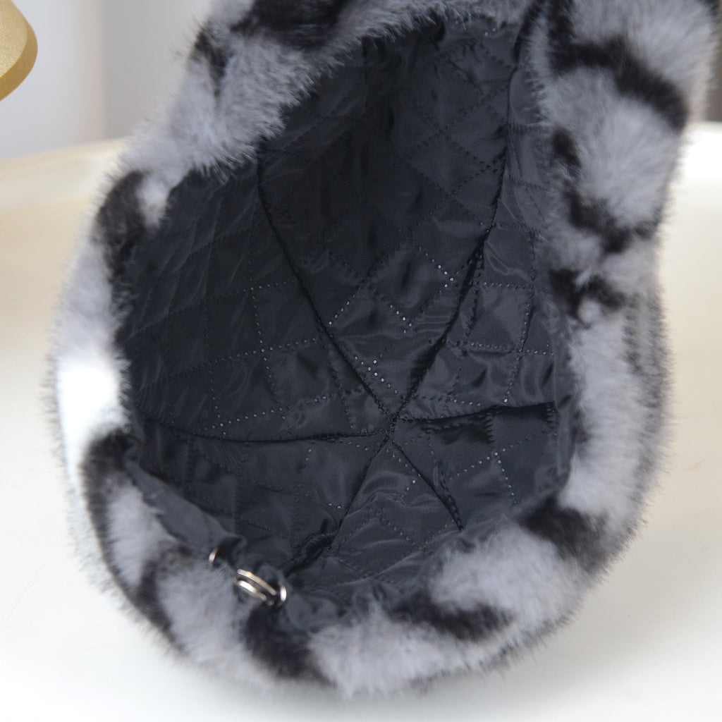 Fuzzy Tiger Stripe Baseball Cap for Cold Weather - Gray - 2