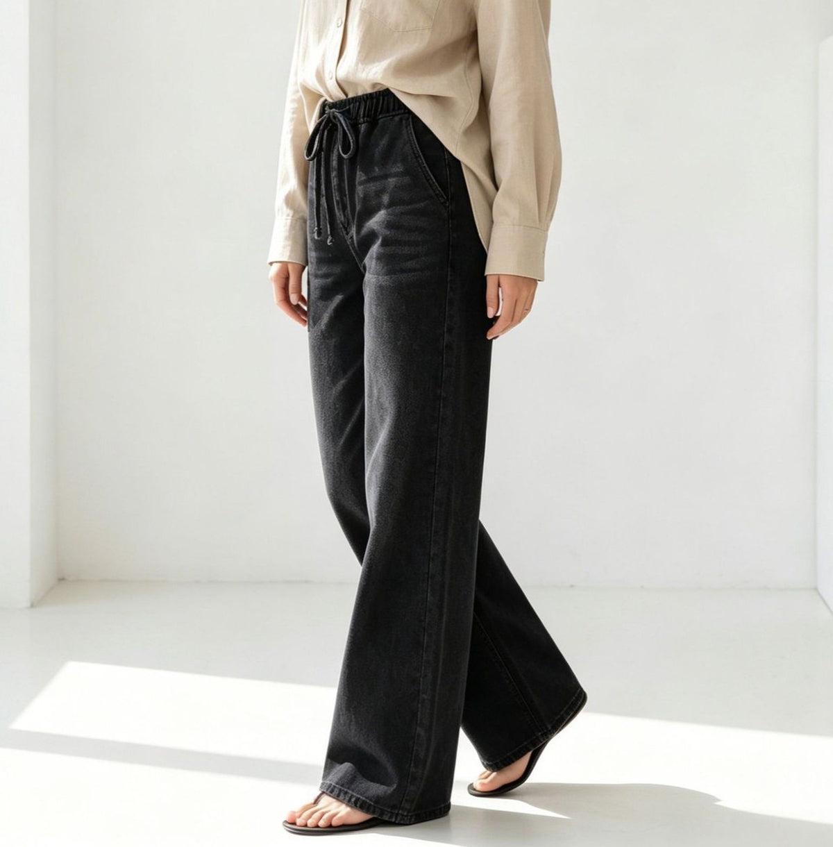 Relaxed Pull-On Wide-Leg Drawstring Waist Jeans - Black
