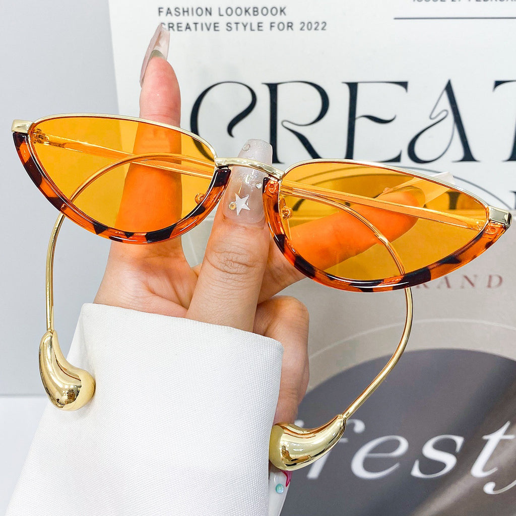 Slim Cat Eye Sunglasses With Tinted Lenses - Leopard_O