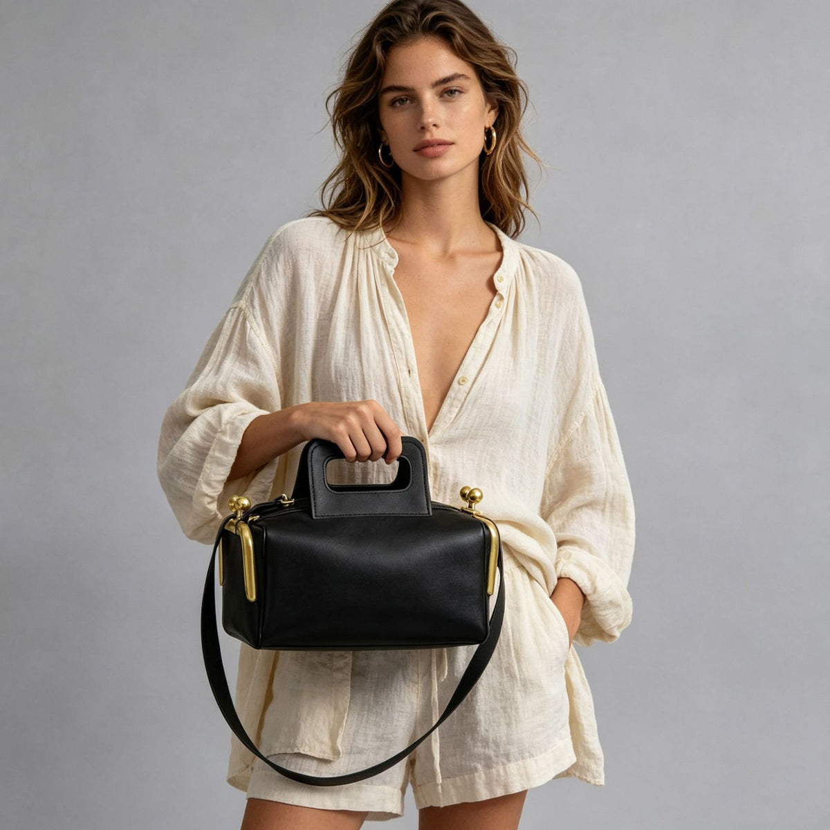 Kiss Lock Barrel Bag with Cutout Handle