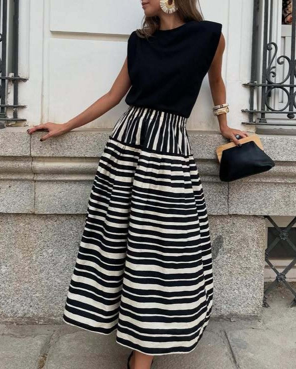 Horizontal Stripe Gathered Full Midi Skirt - Black