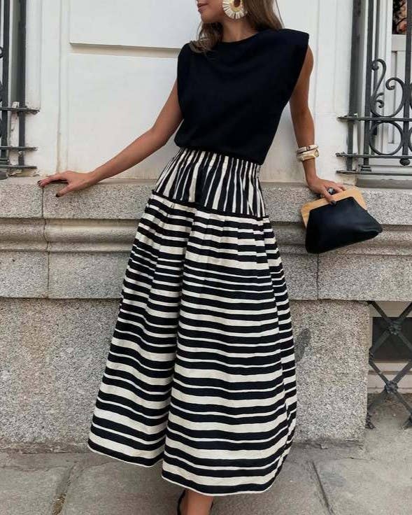 Horizontal Stripe Gathered Full Midi Skirt