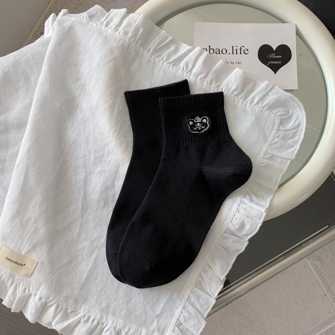Bow And Heart Embroidered Ankle Socks - Black
