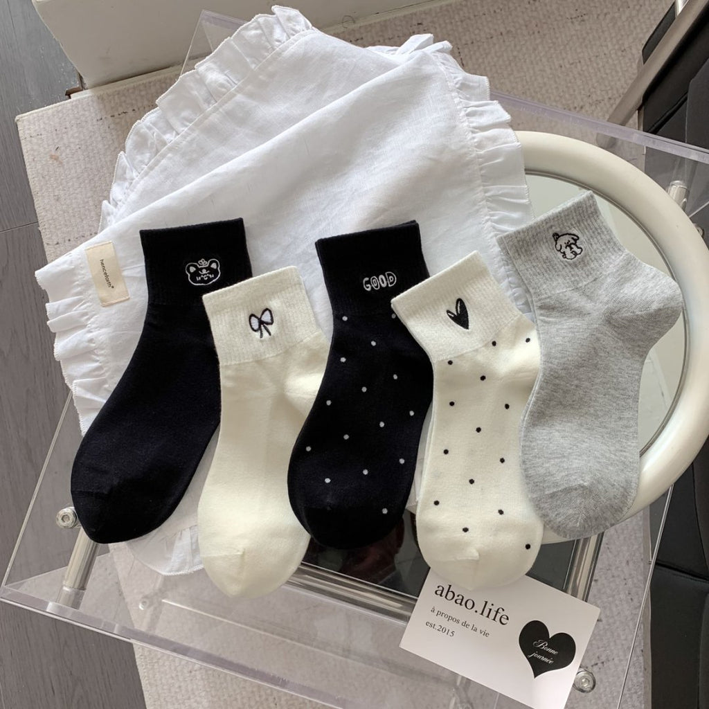 Bow And Heart Embroidered Ankle Socks