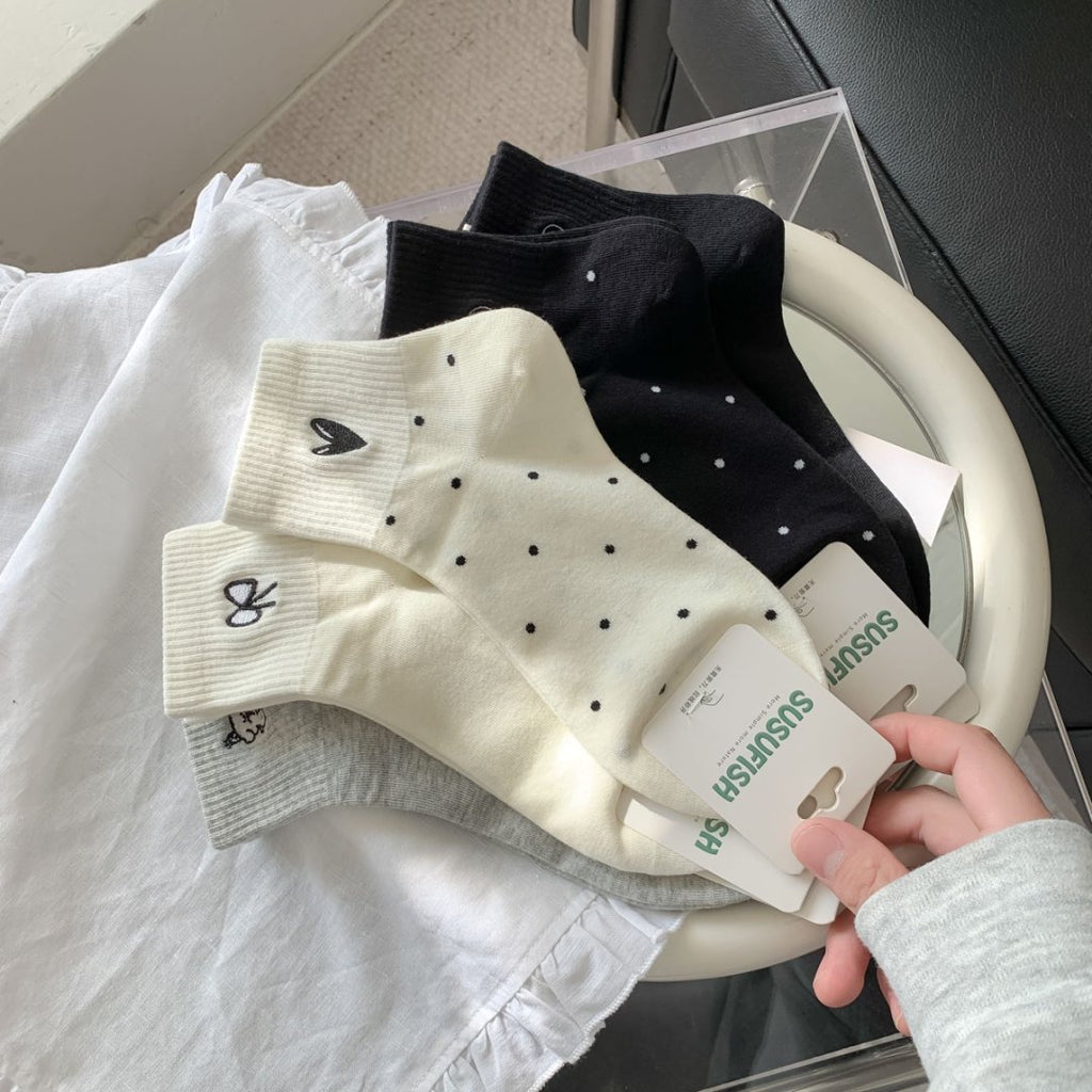 Bow And Heart Embroidered Ankle Socks - view 2