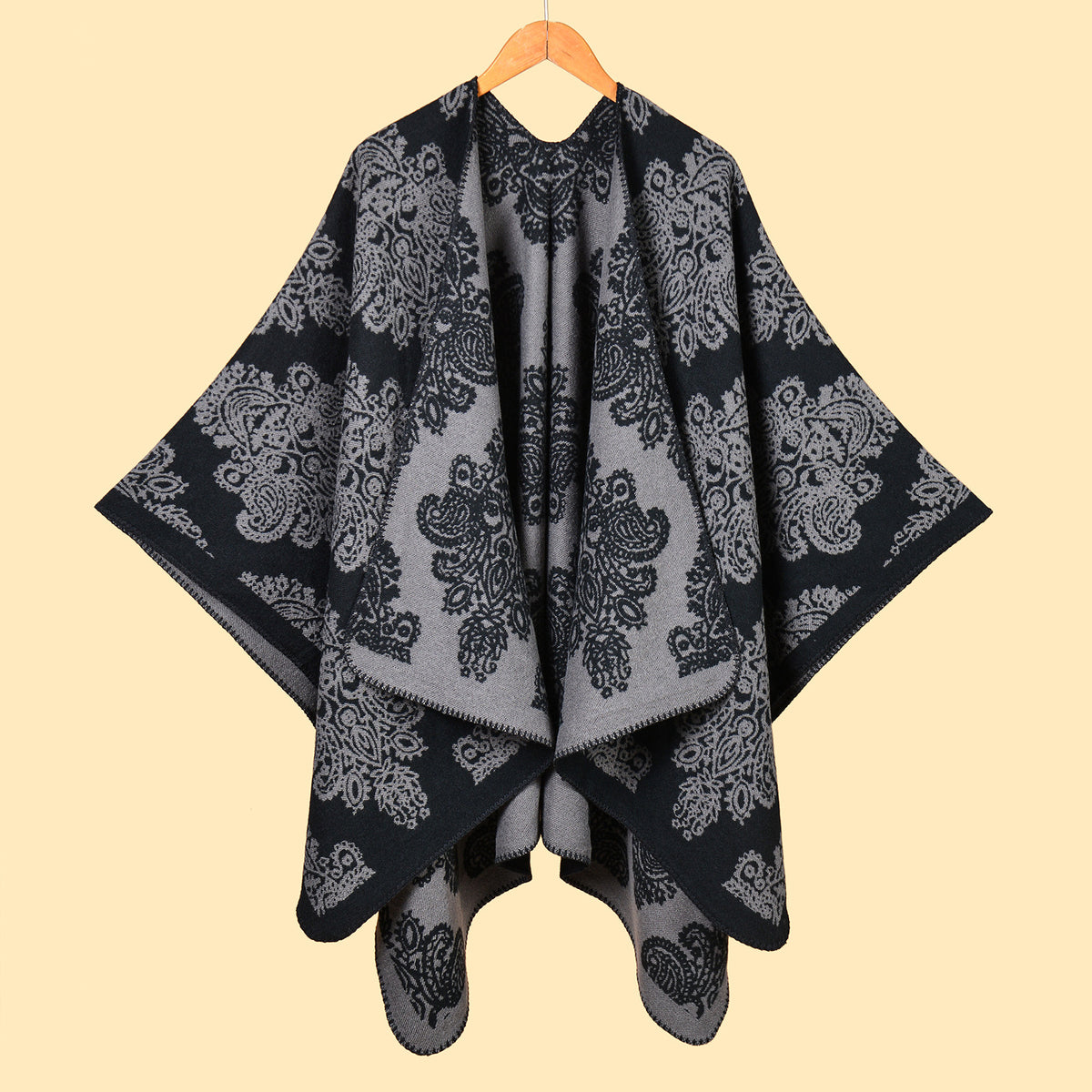 Baroque Medallion Jacquard Ruana Wrap Cape - Grey