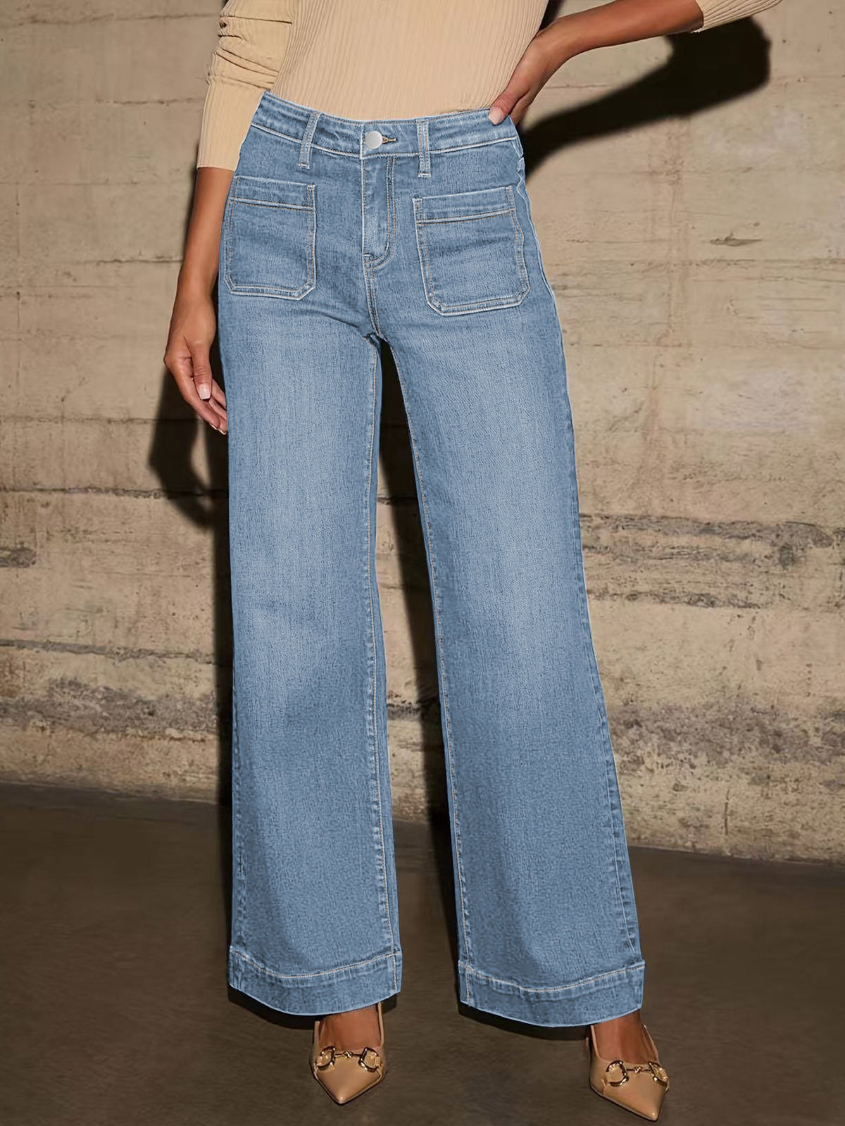 Wide Leg Patch Pocket High Rise Jeans - LightBlue