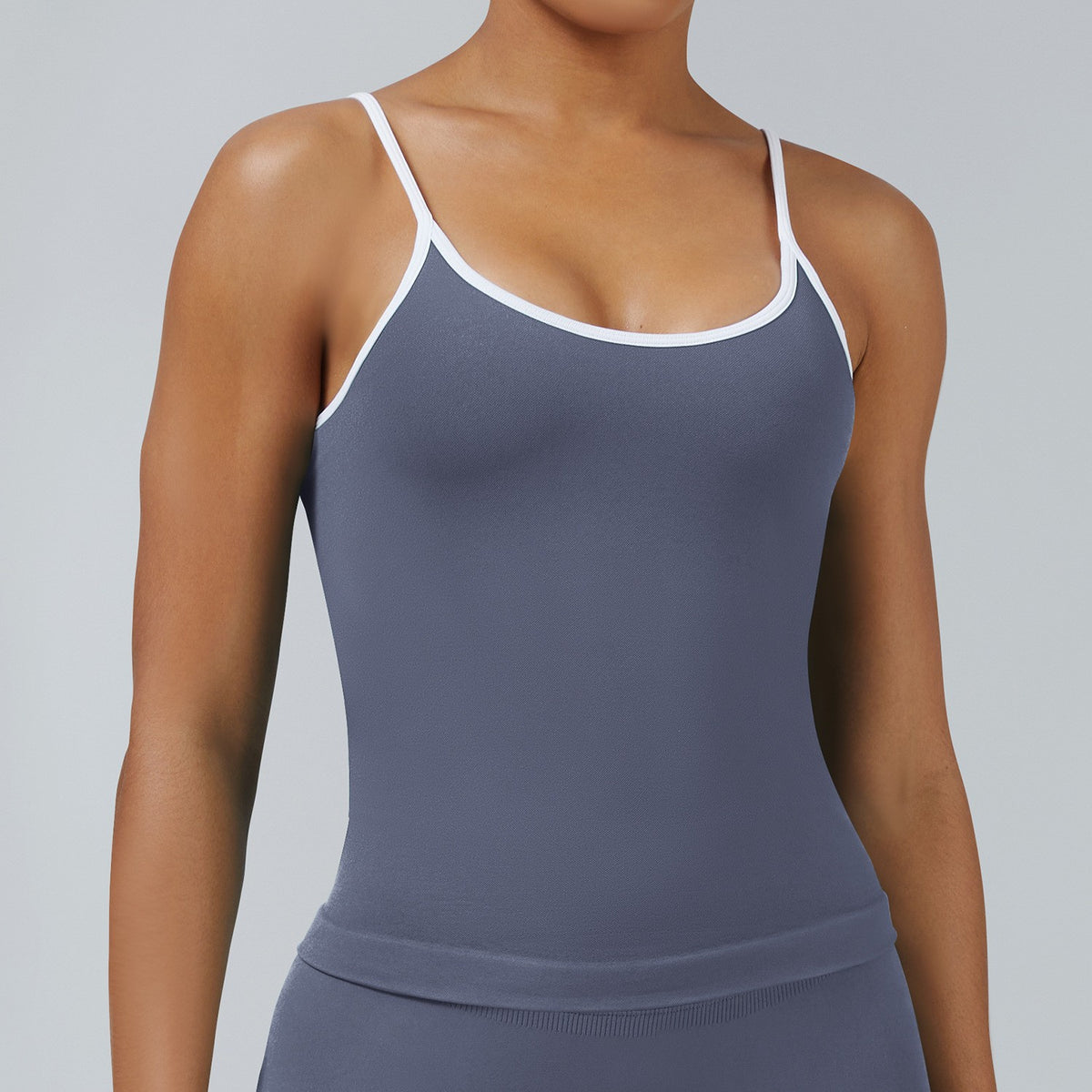 Contrast Trim Seamless Scoop Back Workout Tank - Ice Gray