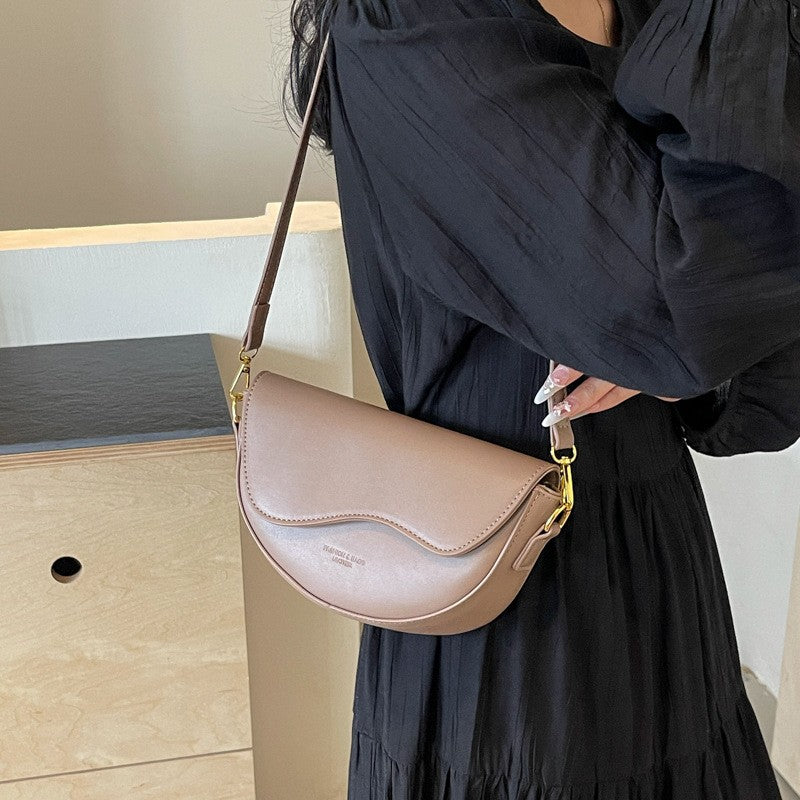Wave Flap Half Moon Crossbody Saddle Bag