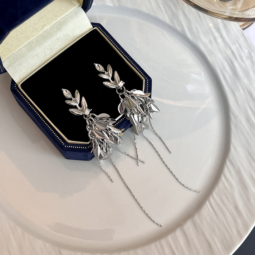 Wheat Leaf Chain Tassel Drop Earrings - Silvery