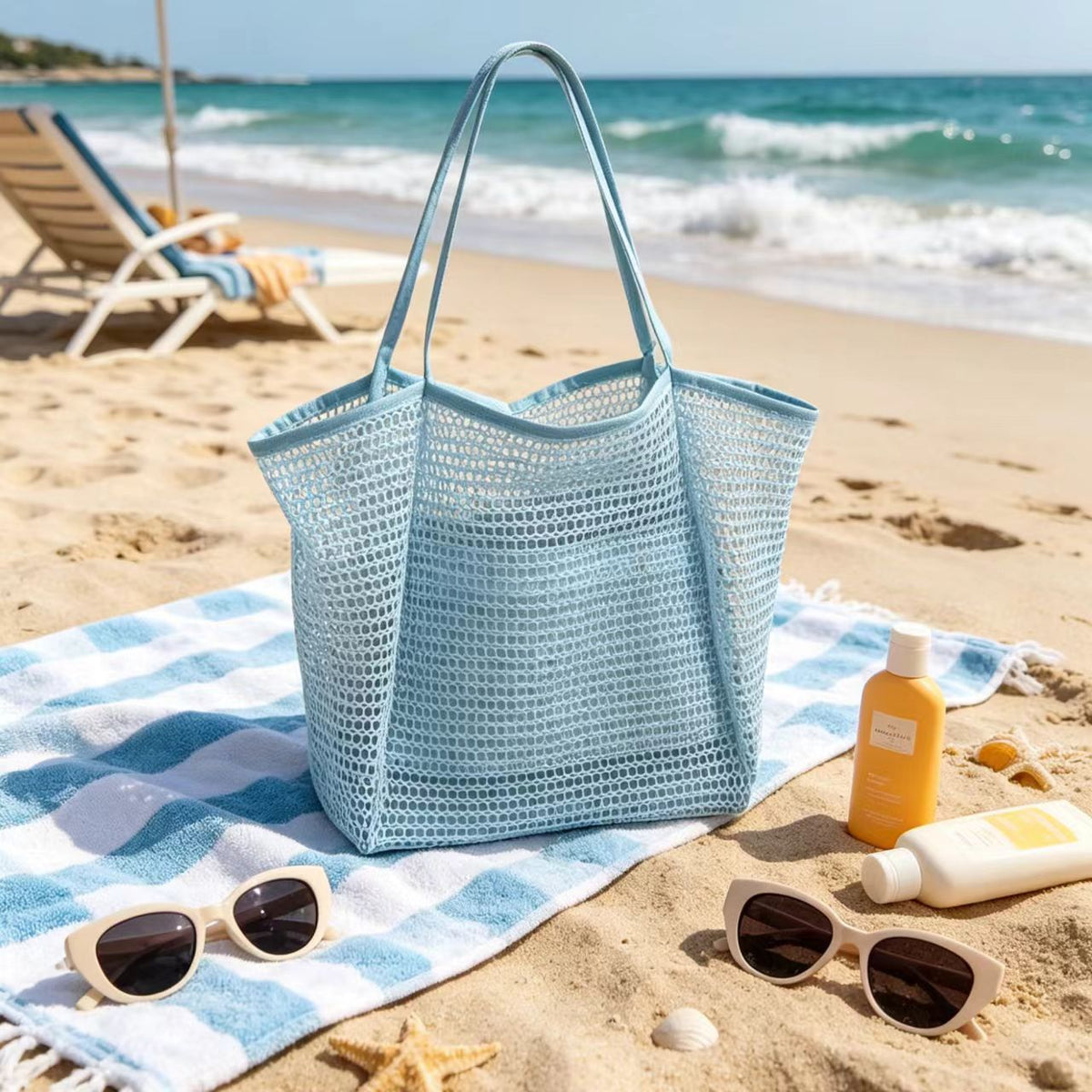 Perforated Mesh Shoulder Bag With Zip Pocket - Blue