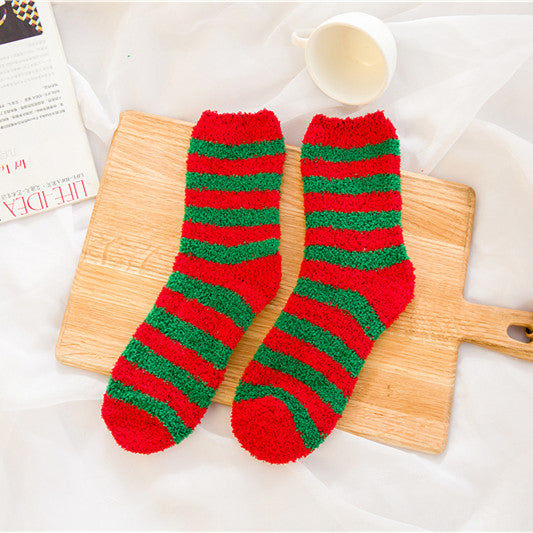 Cozy Fuzzy Holiday Crew Socks - Color_04