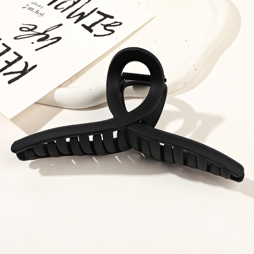 Large Twist Loop Hair Claw Clip - black