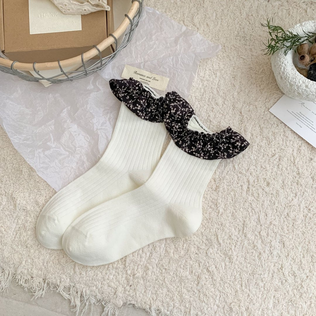 Floral Ruffle Cuff Ribbed Crew Socks - White
