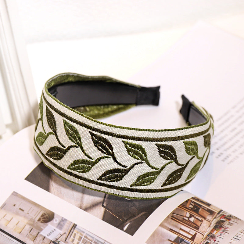 Embroidered Floral Wide Knot Headband - Green