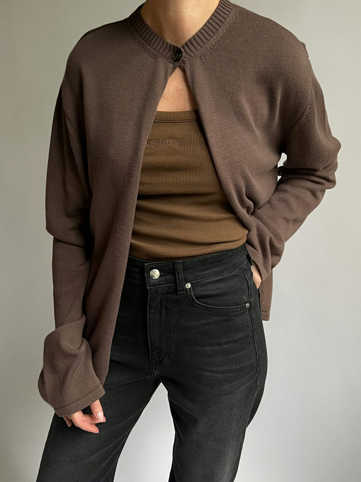 Fine Knit Cardigan With Single Clasp - Brown - 1