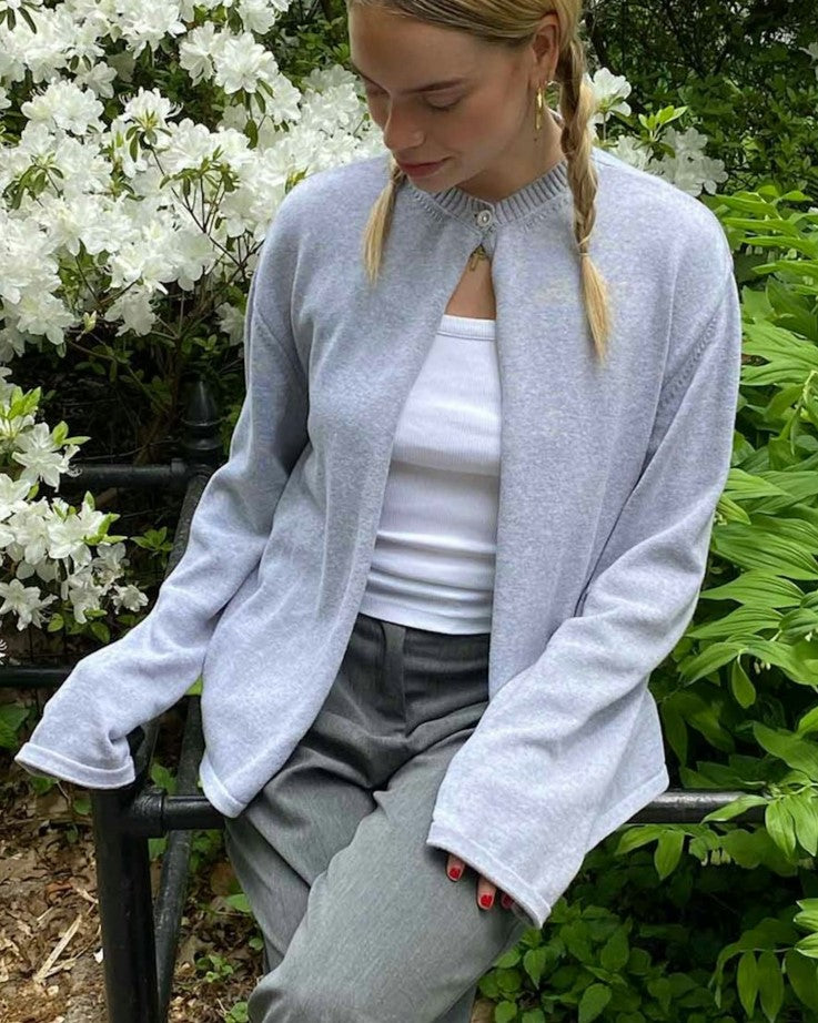 Fine Knit Cardigan With Single Clasp - Grey - 1