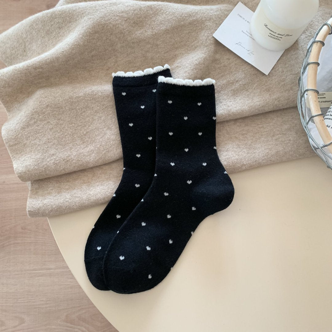 Heart Dot Scalloped Trim Crew Socks - Black