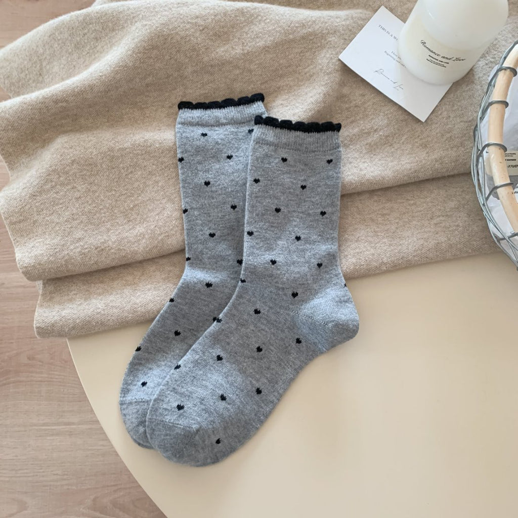 Heart Dot Scalloped Trim Crew Socks - Gray