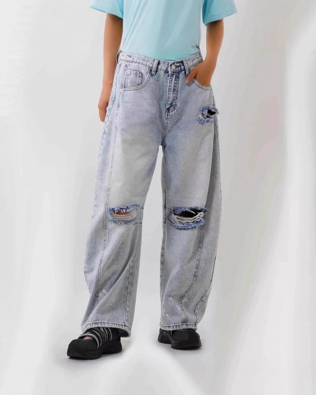 Ripped Baggy Barrel Leg Jeans - Light-Blue