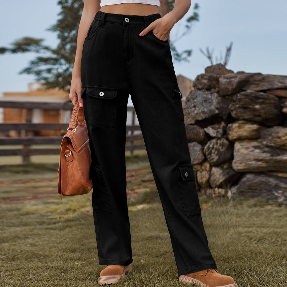 Flap Pocket Relaxed Fit Cargo Jeans - Black
