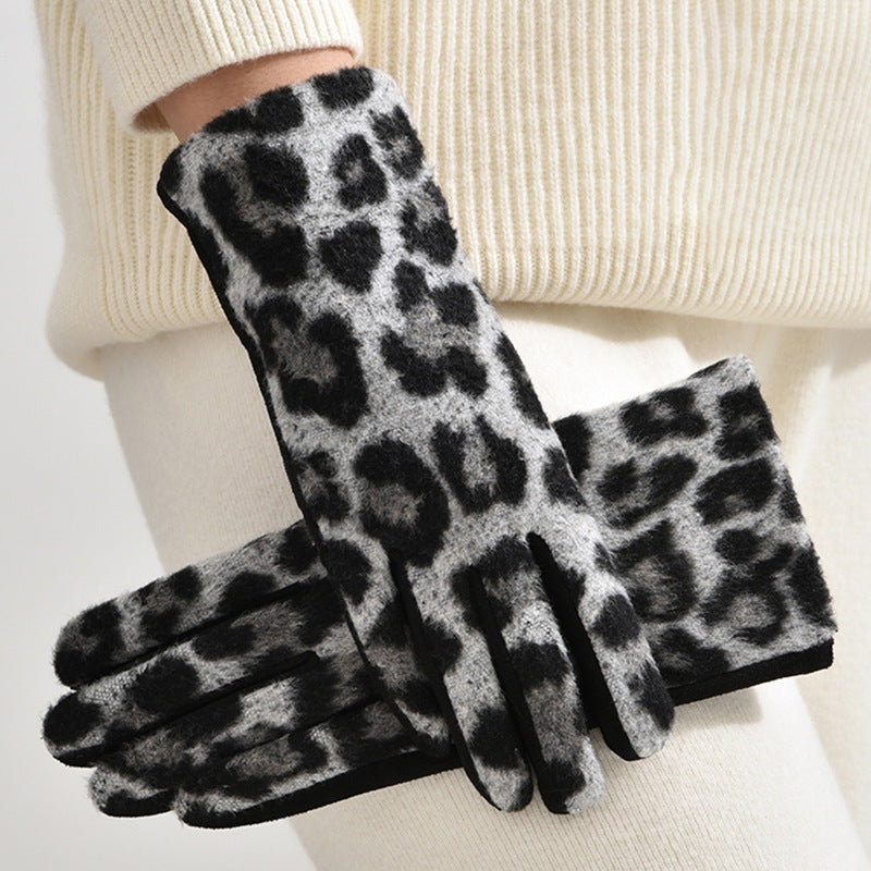 Brushed Leopard Print Full Finger Winter Gloves - Grey