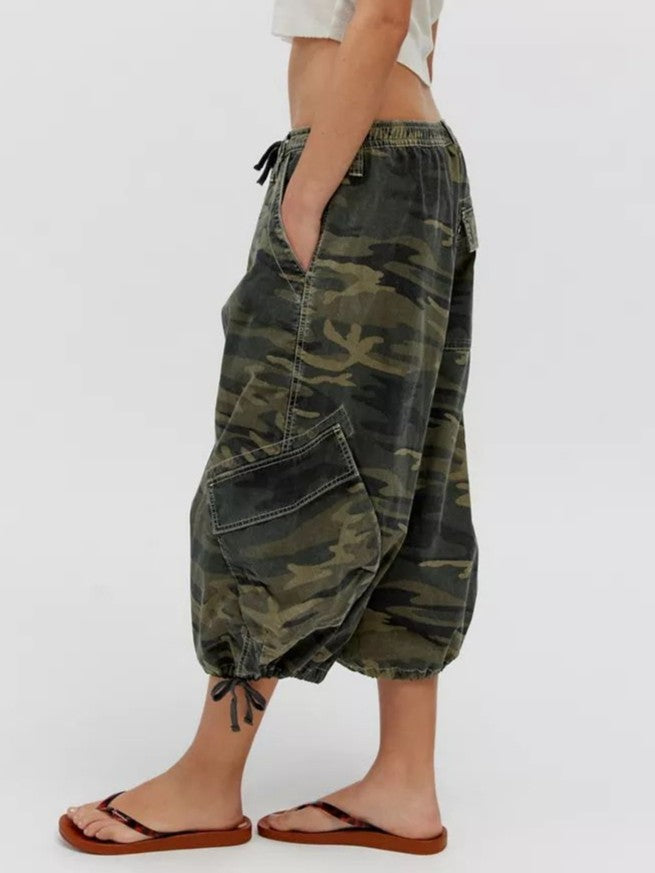 Baggy Camo Cargo Capri Pants With Tie Hems